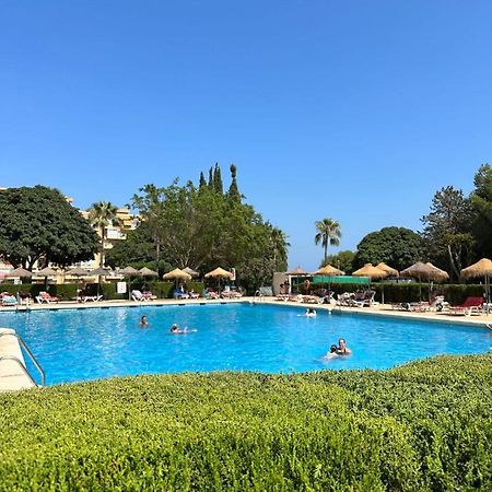 מאלגה Benalmadena Inn Apartaments מראה חיצוני תמונה