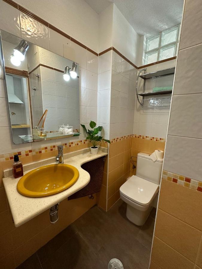 מאלגה Benalmadena Inn Apartaments מראה חיצוני תמונה