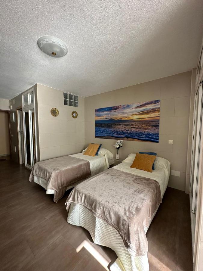 מאלגה Benalmadena Inn Apartaments מראה חיצוני תמונה