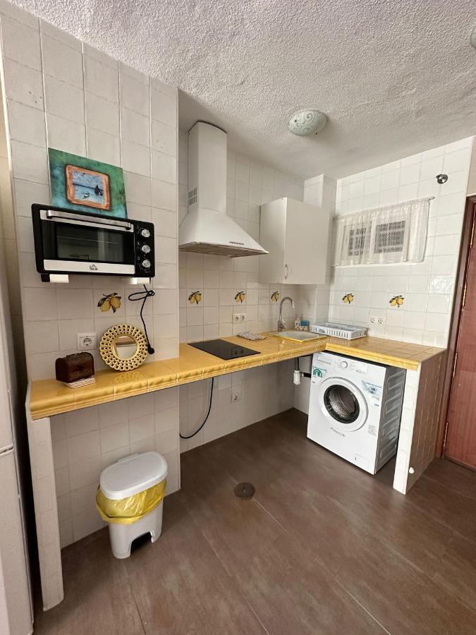 מאלגה Benalmadena Inn Apartaments מראה חיצוני תמונה
