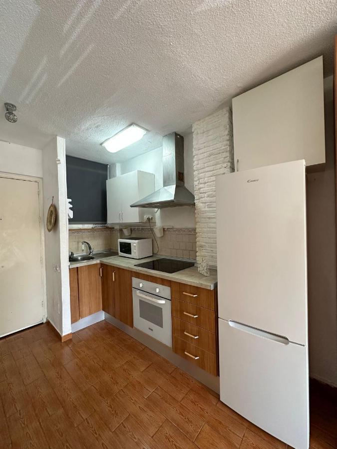 מאלגה Benalmadena Inn Apartaments מראה חיצוני תמונה