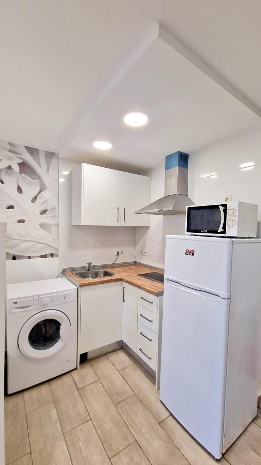 מאלגה Benalmadena Inn Apartaments מראה חיצוני תמונה